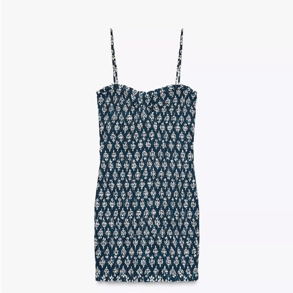 Zara floral smocked dress - Picture 2 of 7